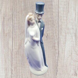 Lladro Vtg  Porcelain Bride & Groom Figurine Statue Cake Topper